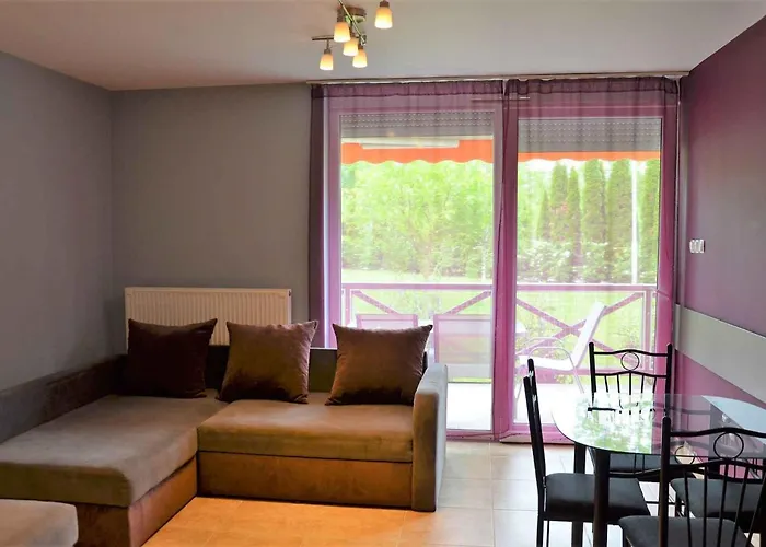 In Balatonoeszoed 53188 아파트 *