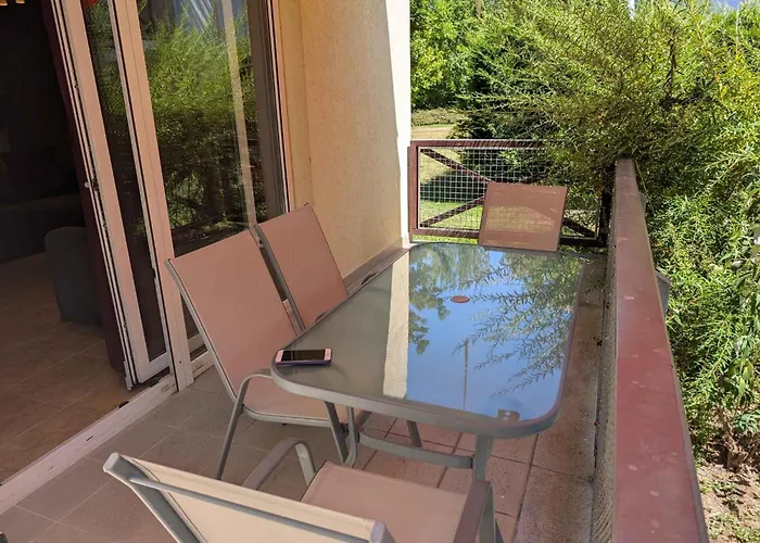 In Balatonoeszoed 53188 아파트