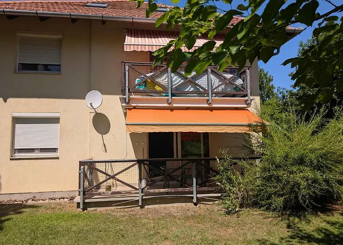 아파트 In Balatonoeszoed 53188 벌러토뇌쇠드